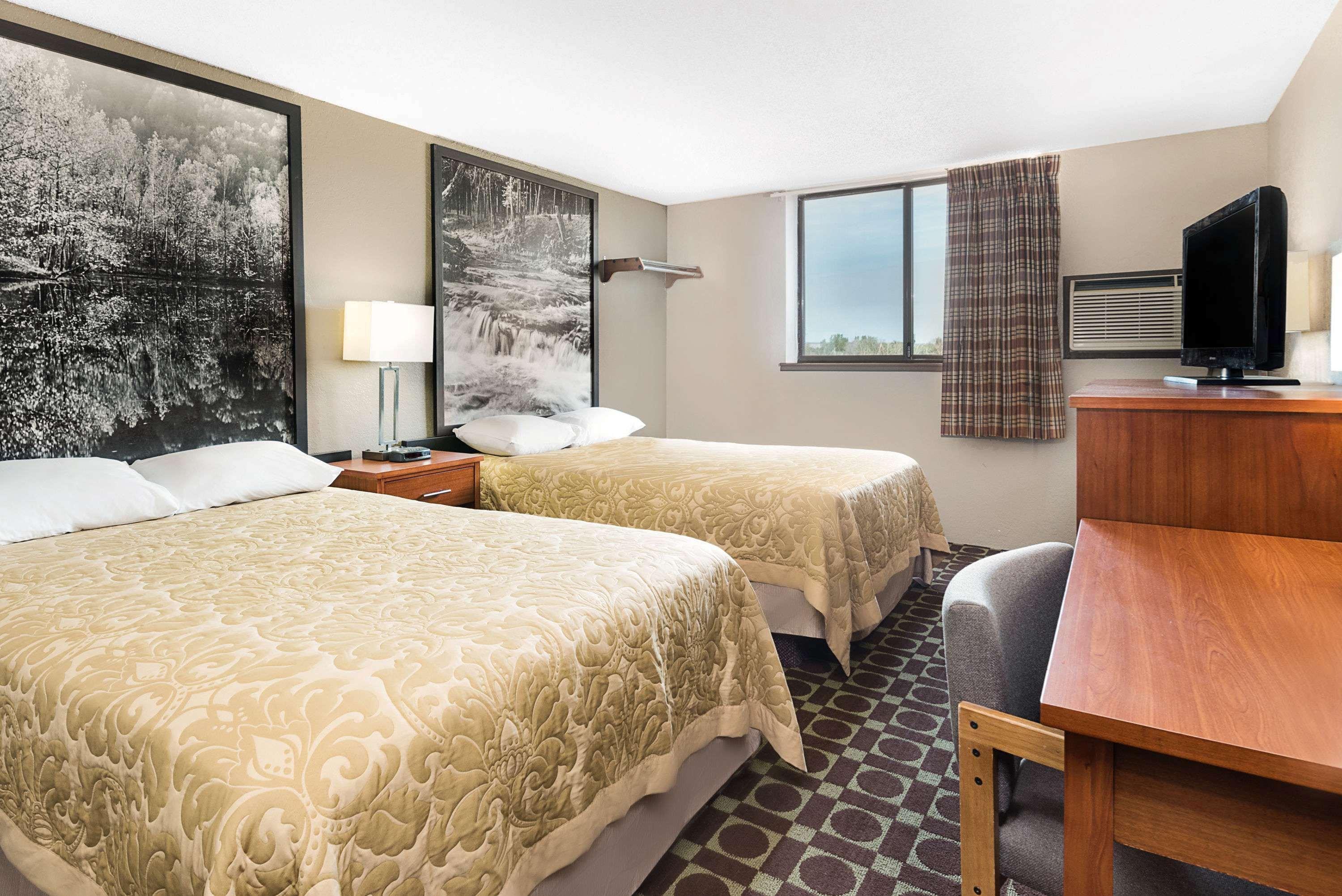 Super 8 By Wyndham Miles City Exterior foto