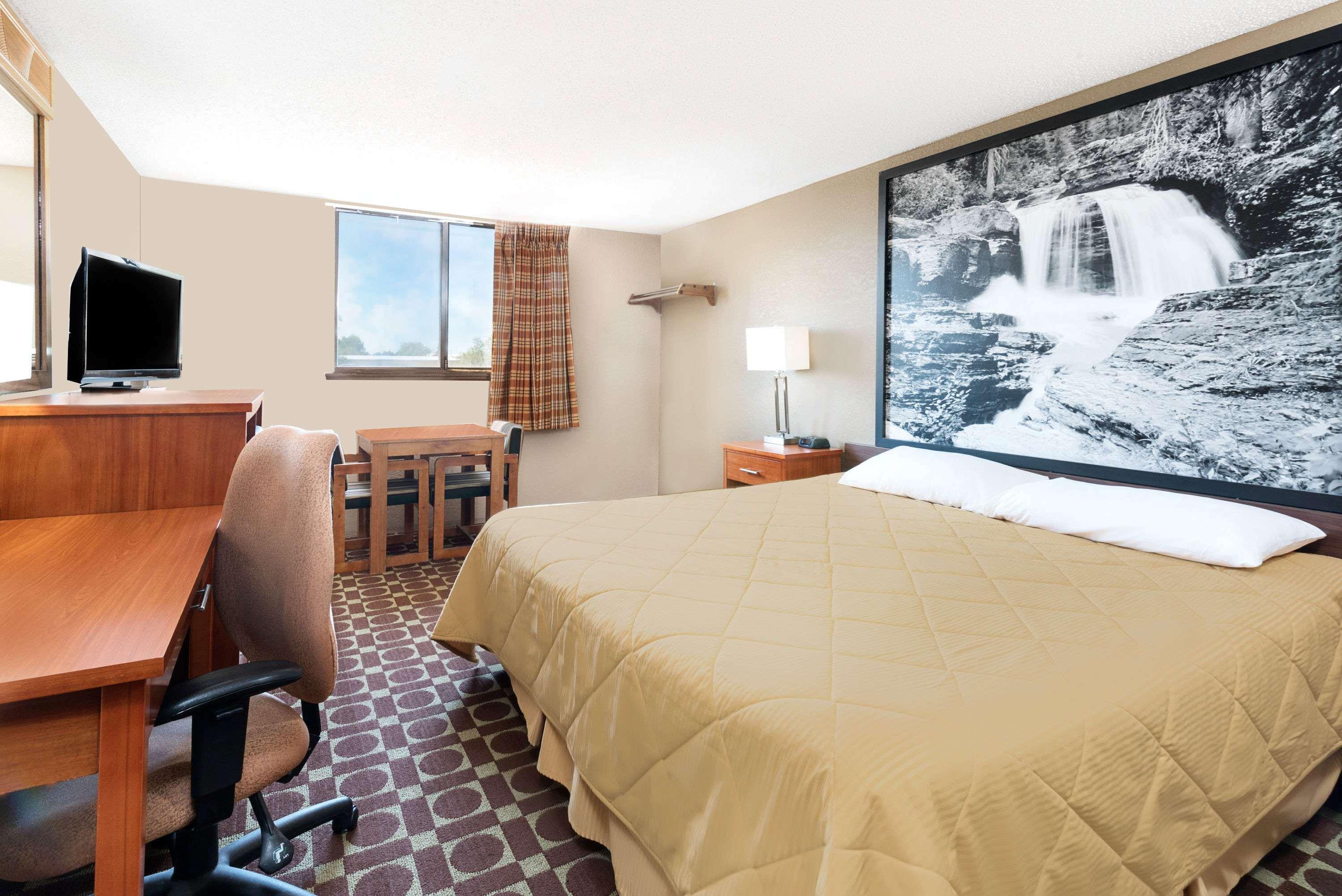 Super 8 By Wyndham Miles City Exterior foto